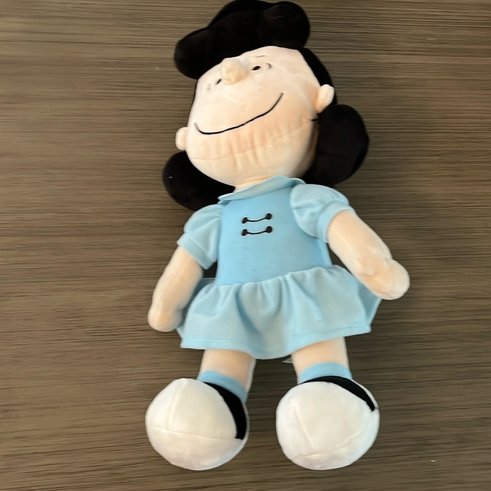 Peanuts Charlie Brown Lucy Plush - Picture 1 of 2